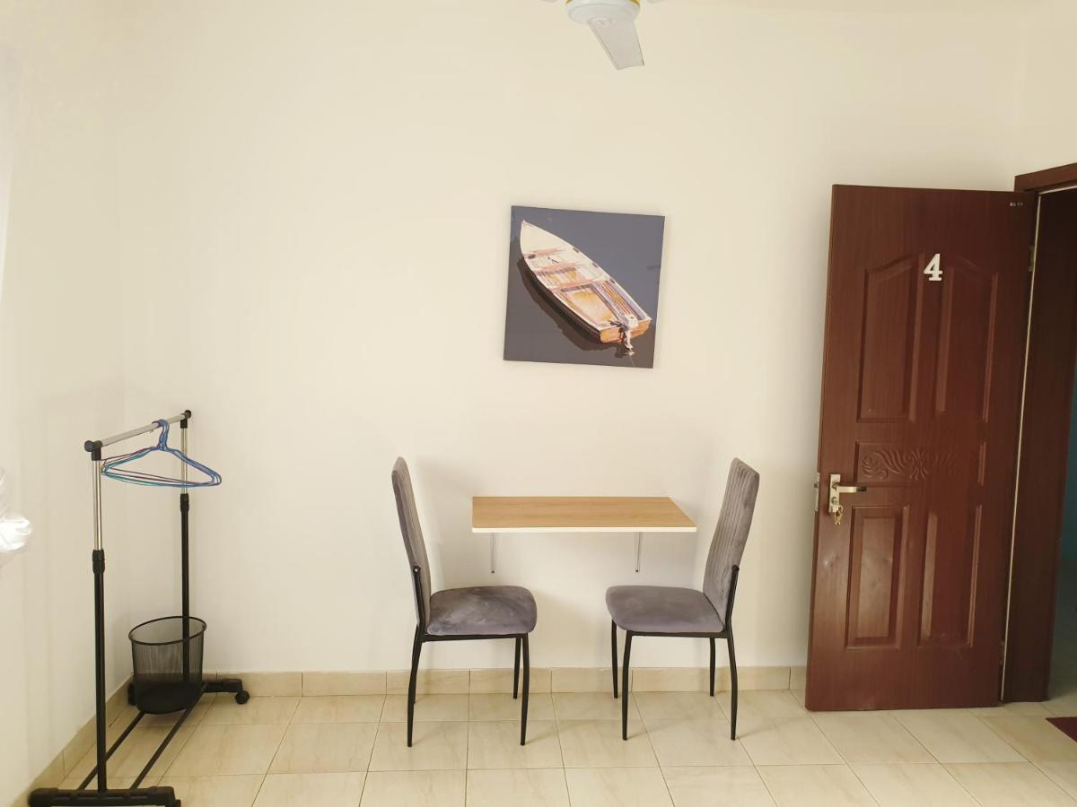 Guest House Mangui Baxu Rooms & Apartment Таррафал Екстер'єр фото