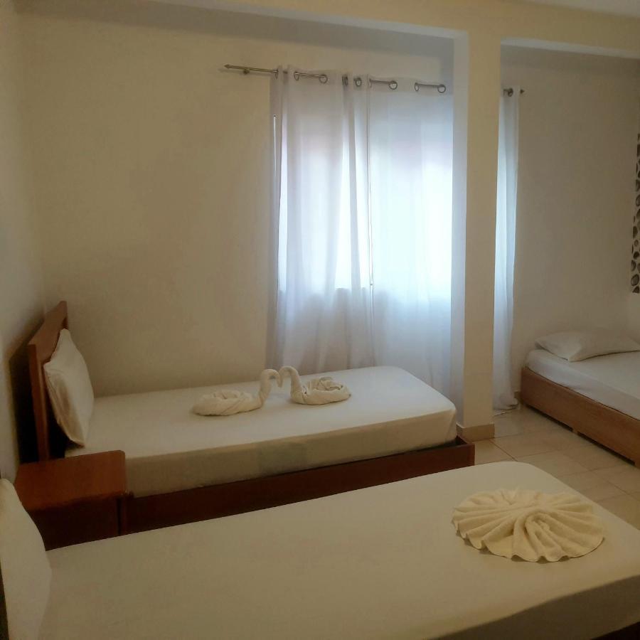 Guest House Mangui Baxu Rooms & Apartment Таррафал Екстер'єр фото